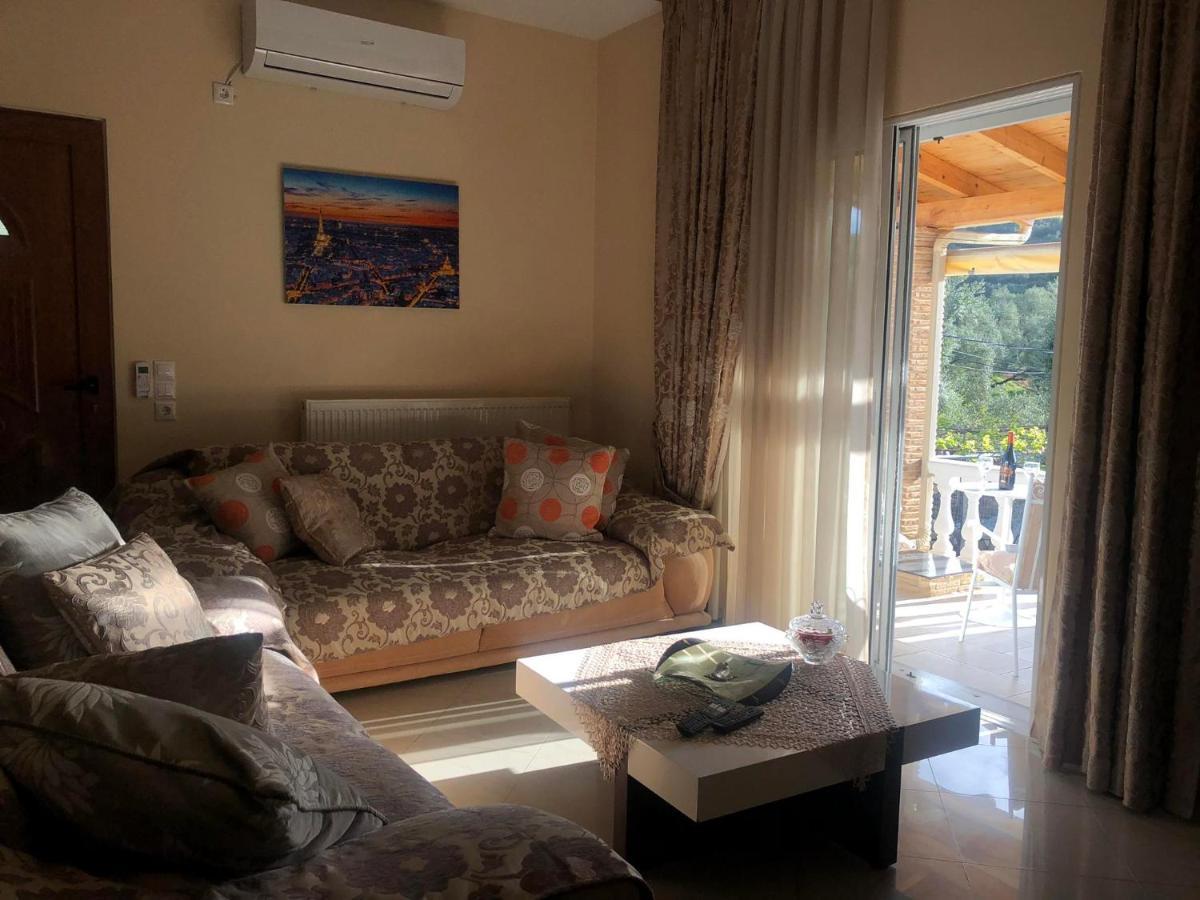 Milos Apartments Himare Exterior photo