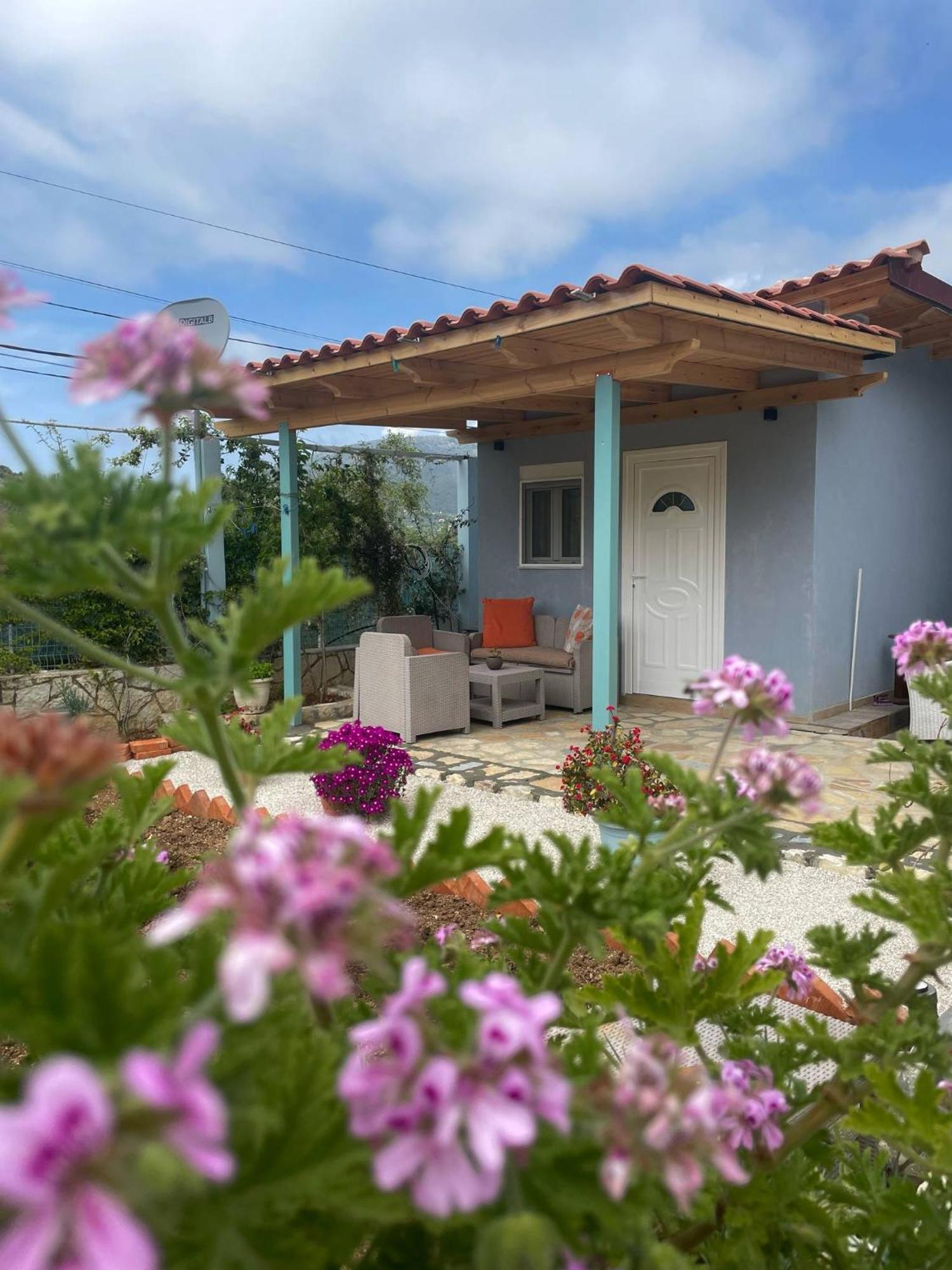Milos Apartments Himare Exterior photo